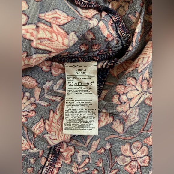 Girls old navy blouse - Picture 6 of 7
